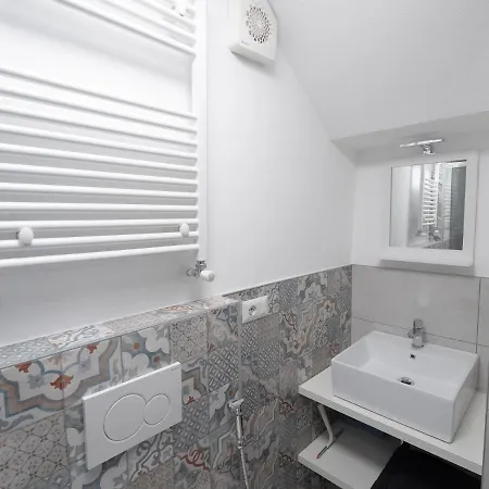 Lägenhet Holidays - Casa Ortensia